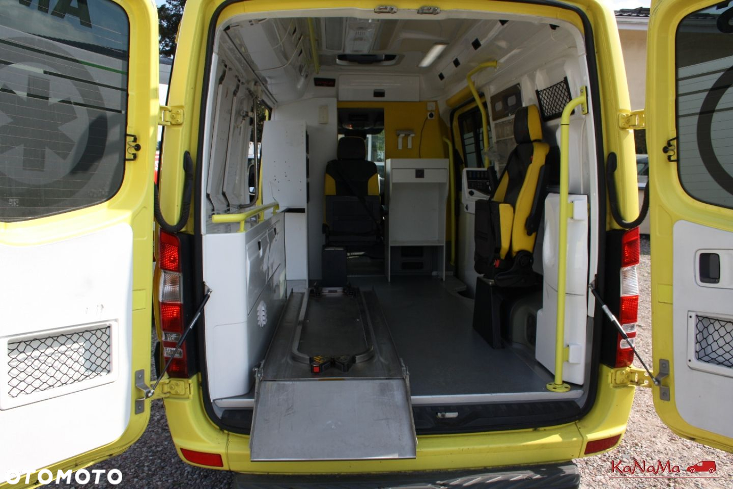 Mercedes-Benz Sprinter - 20