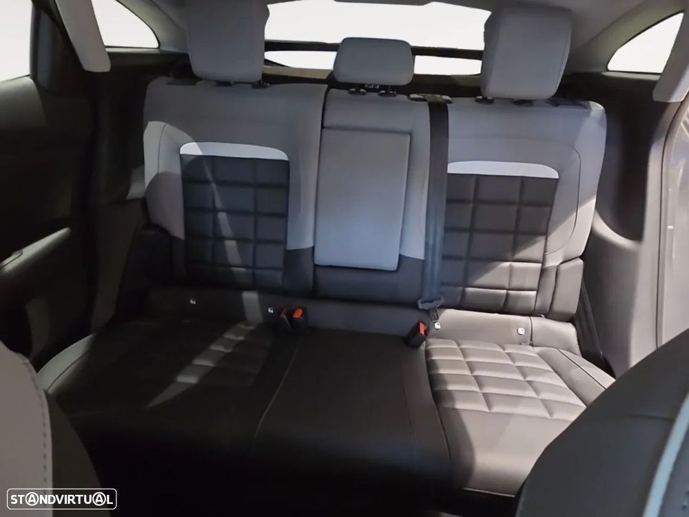 Citroën e-C4 54 kWh Max - 11