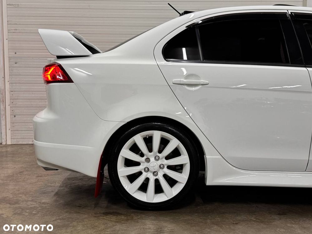 Mitsubishi Lancer - 6
