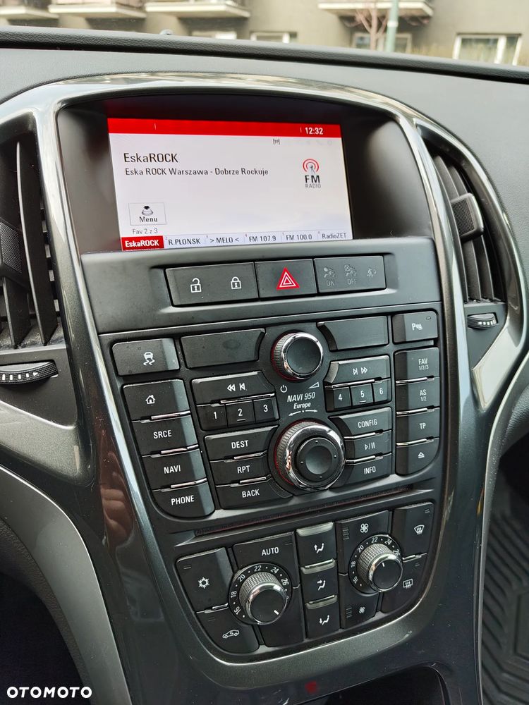 Opel Astra 1.4 Turbo Cosmo - 11