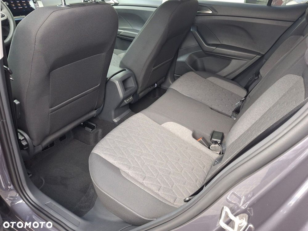 Volkswagen T-Cross - 16