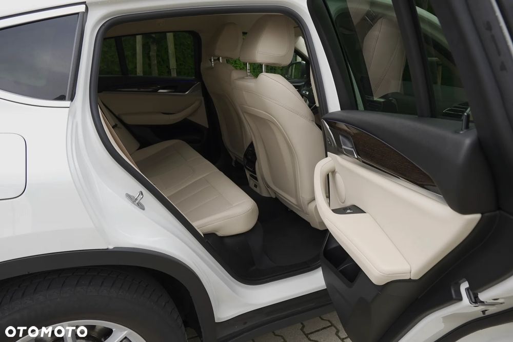 BMW X4 xDrive20i sport - 8