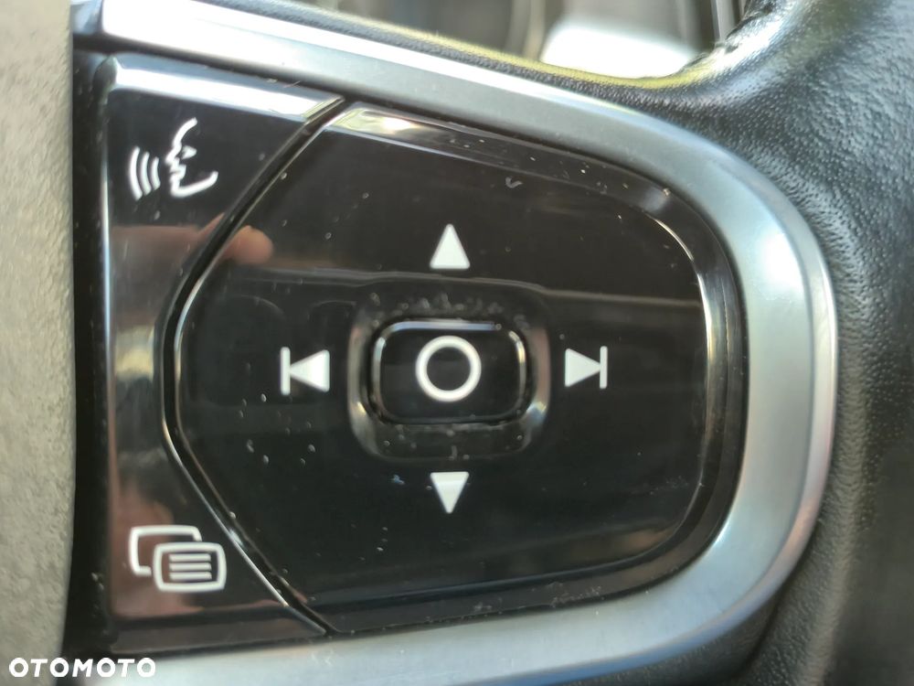 Volvo S90 D4 SCR Momentum - 28