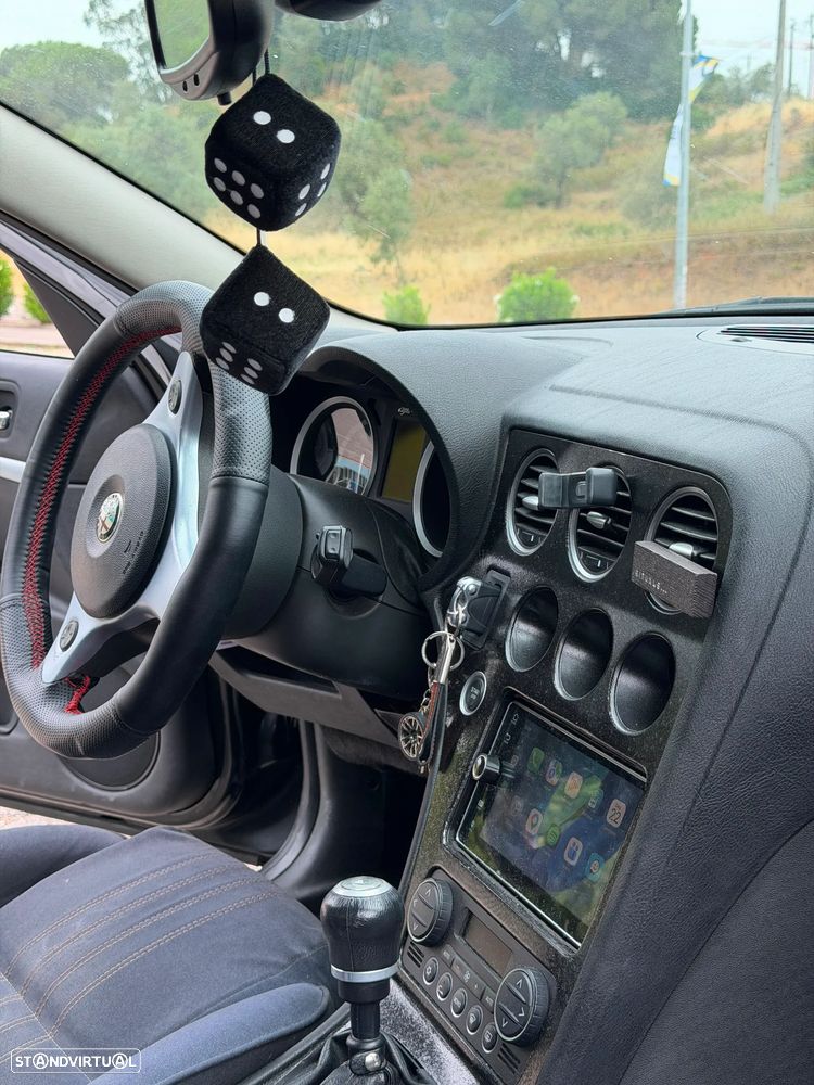 Alfa Romeo 159 1.9 JTDM 16V - 14