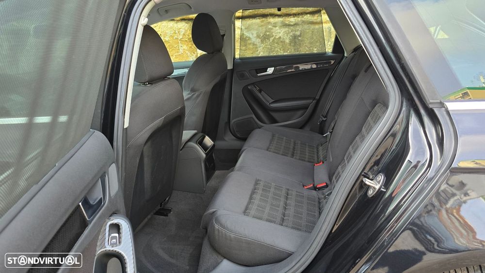 Audi A4 Avant 2.0 TDI exclusive - 40
