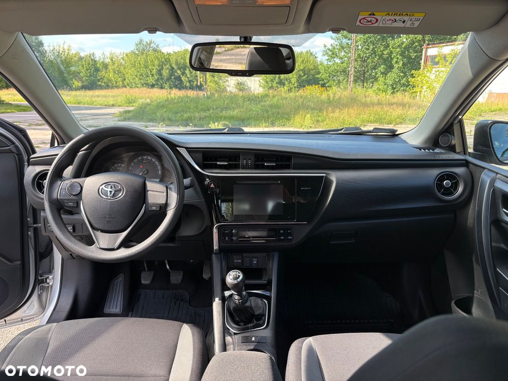 Toyota Auris 1.6 Active - 13