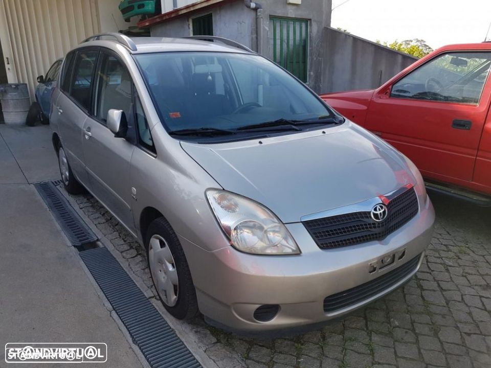Toyota Corolla Verso 2002 para peças - 1