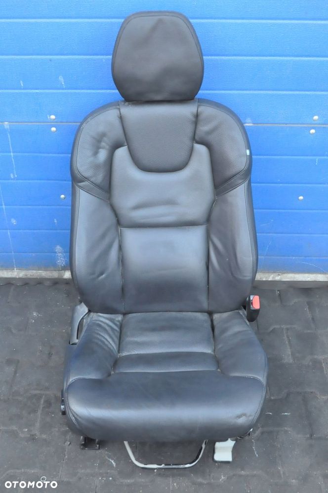 VOLVO XC60 II KOMPLET FOTELI  FOTELE SIEDZENIA SKÓRA KANAPA BOCZKI - 11