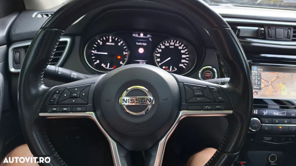Nissan Qashqai - 21