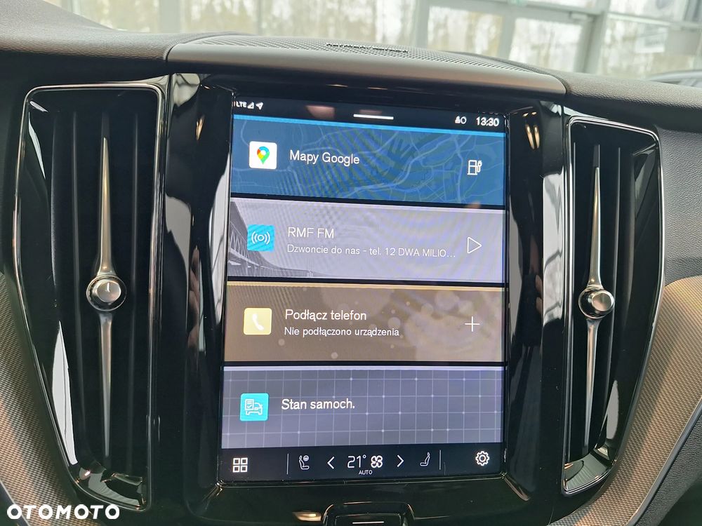 Volvo XC 60 T6 Plug-In Hybrid AWD Plus Dark - 23