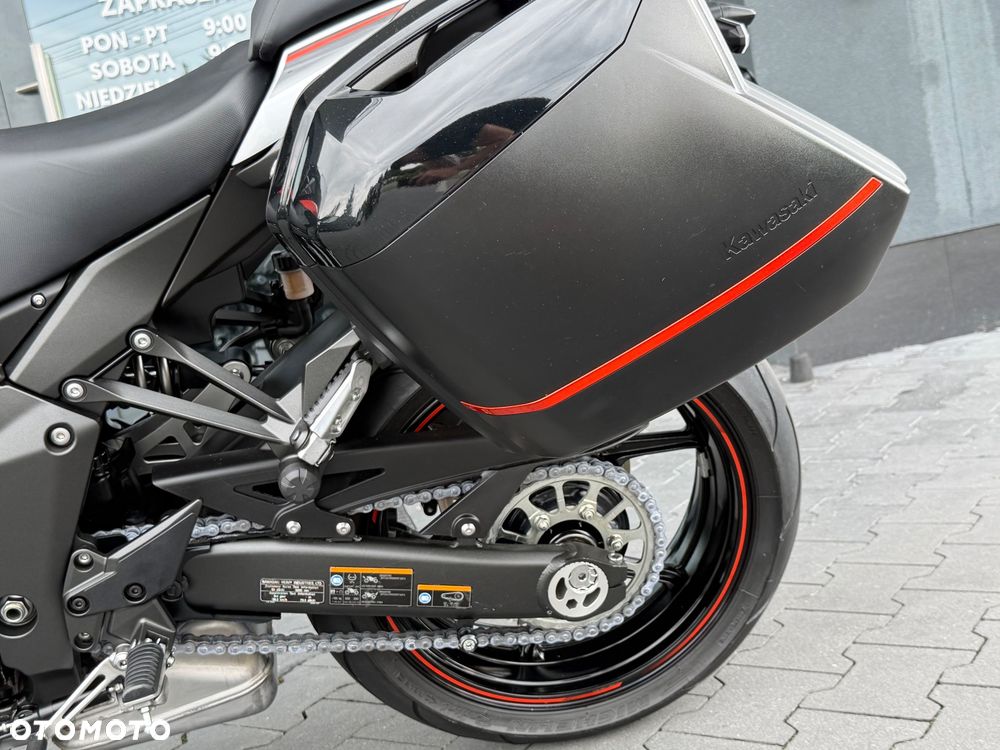 Kawasaki Ninja 1000 SX - 32