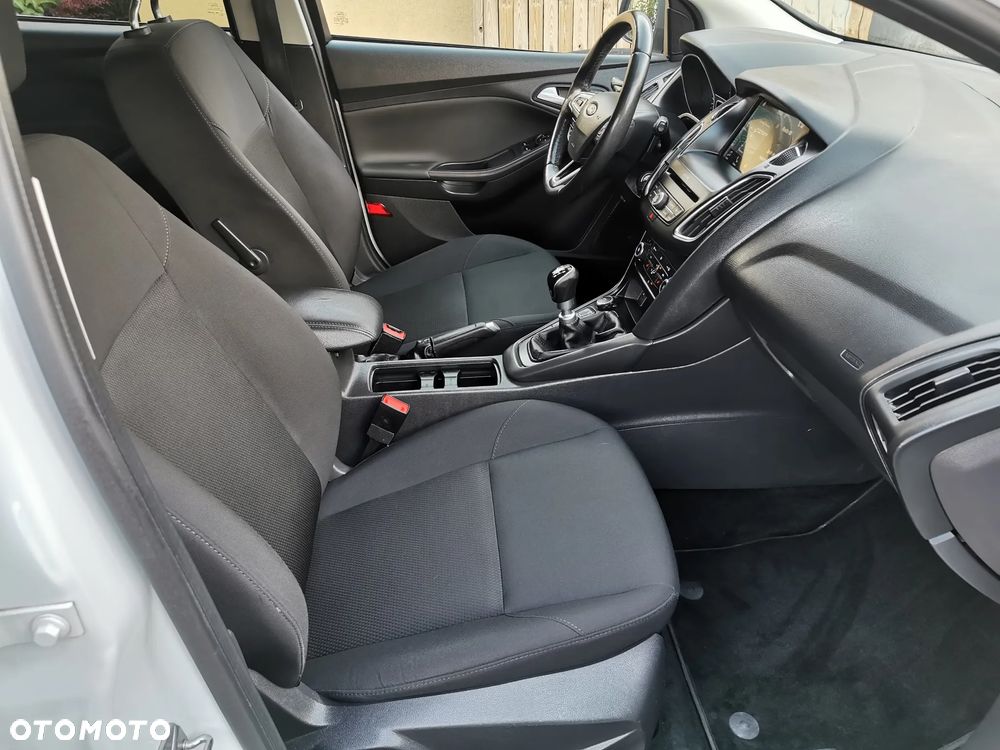 Ford Focus 2.0 TDCi SYNC Edition ASS - 19