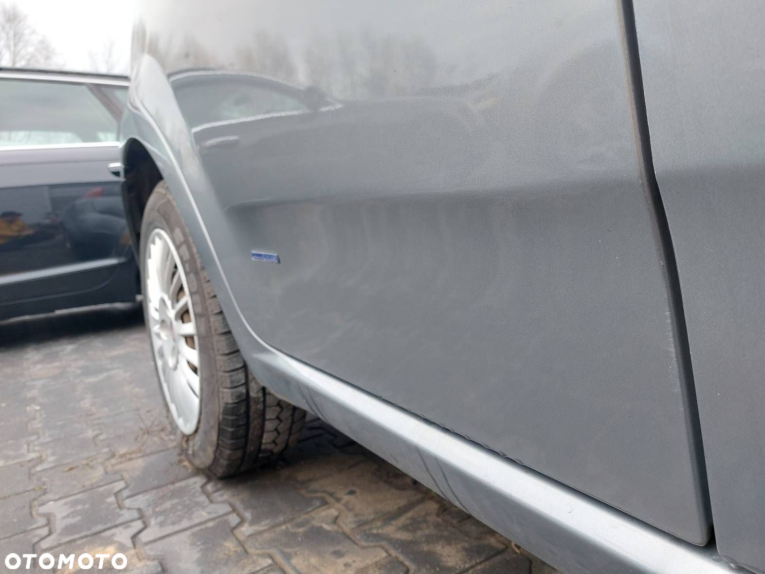 DRZWI KOMPLETNE PRAWY TYŁ FIAT GRANDE PUNTO I 595/A HB 5D - 7