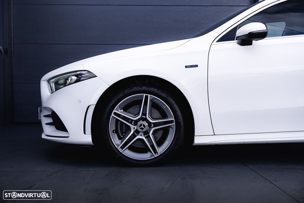 Mercedes-Benz A 250 e AMG Line - 5