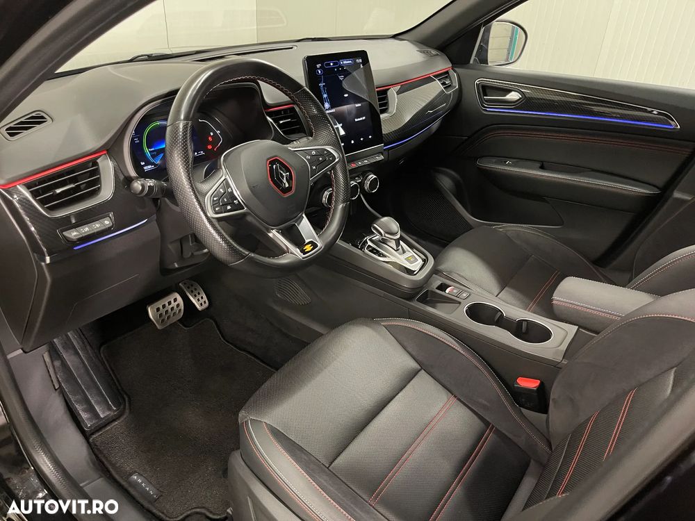 Renault Arkana E-TECH Hybrid RS Line - 5