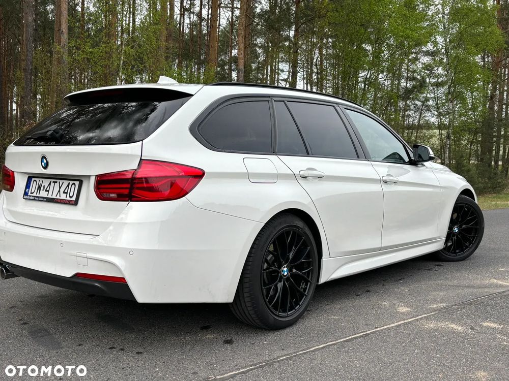 BMW Seria 3 320d M Sport - 13