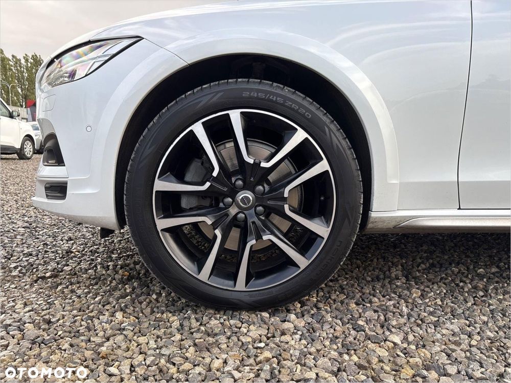 Volvo V90 Cross Country B5 D AWD Pro - 23