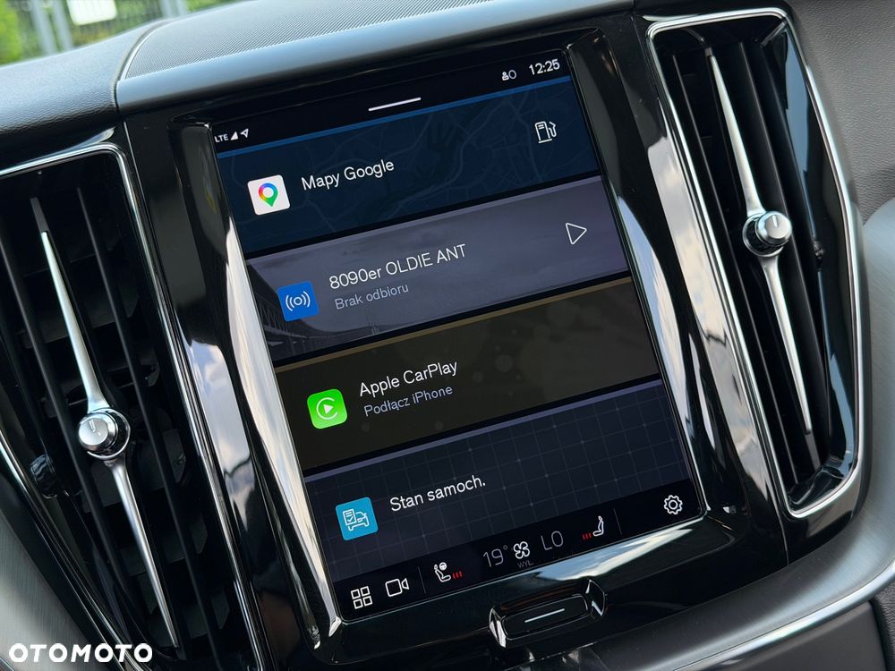 Volvo XC 60 B4 D Geartronic Momentum Pro - 27