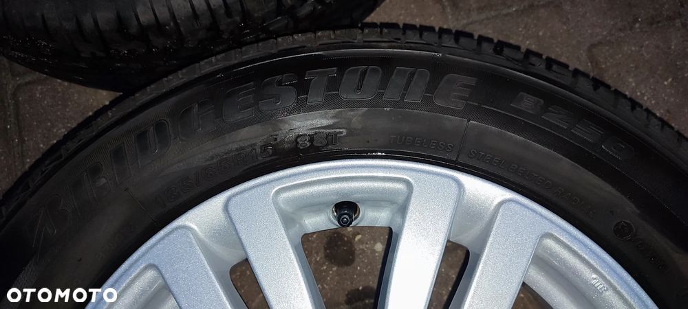 Koła Felgi Aluminiowe Oryg. Fiat Grande Punto 15 Cali 4x100 Et43 Bridgestone 185/65/15 2018r 5,8-7,0mm Bdb !! Starogard Gdański - 17