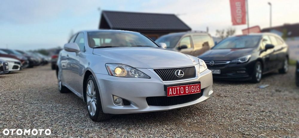 Lexus IS - 3