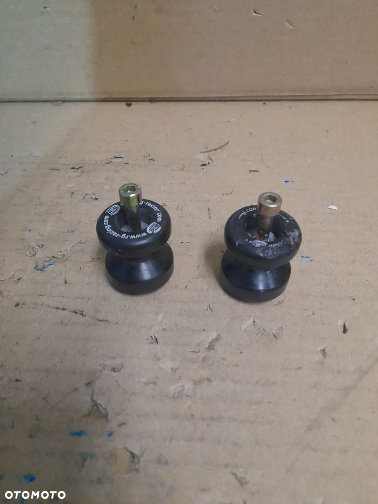 = YAMAHA R1 RN22 CRASHPad crashpady 2009 - 3