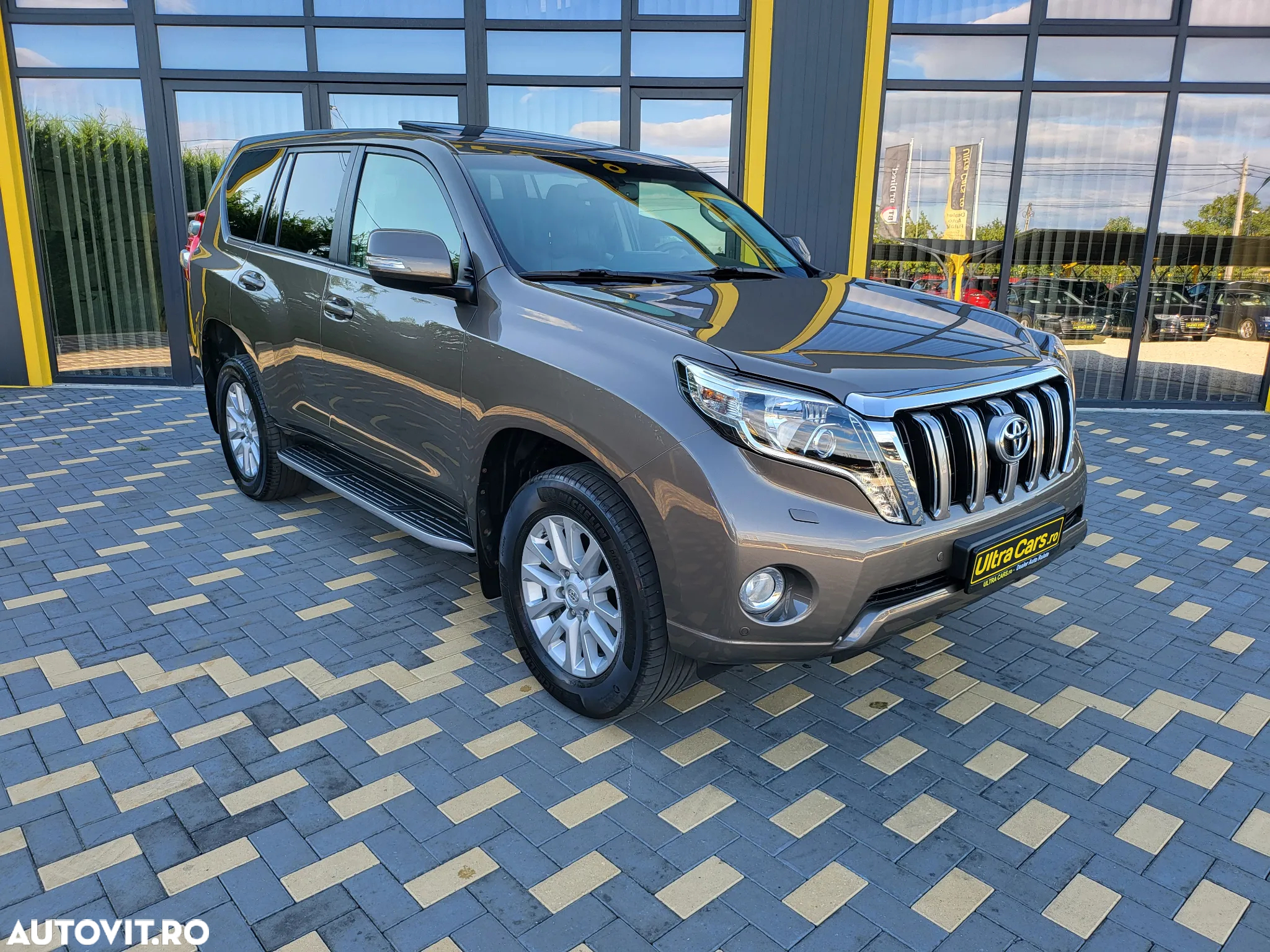 Toyota Land Cruiser 2.8l Turbo D-4D Aut. Luxury - 8