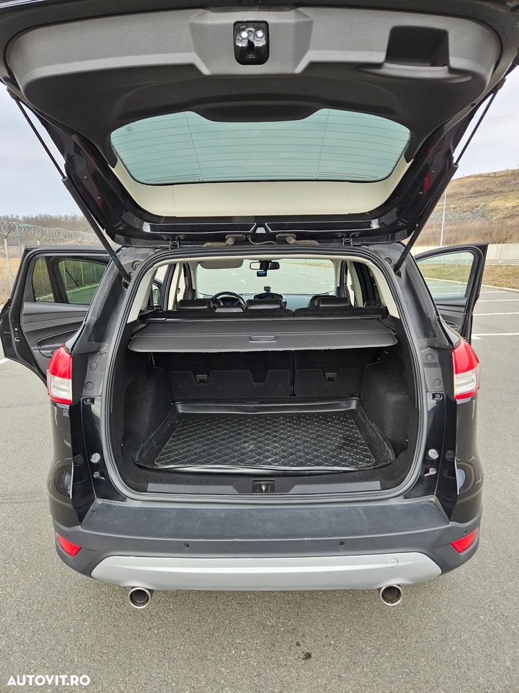 Ford Kuga 2.0 TDCi Powershift 4WD Titanium - 12