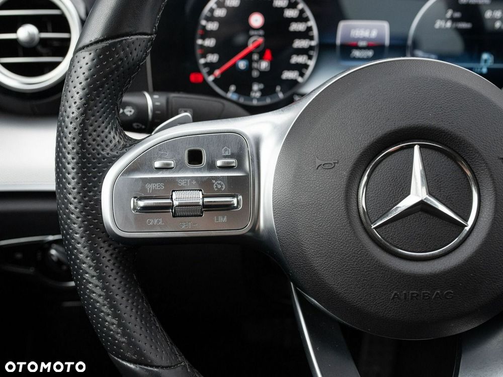 Mercedes-Benz Klasa E 220 d 4-Matic - 14