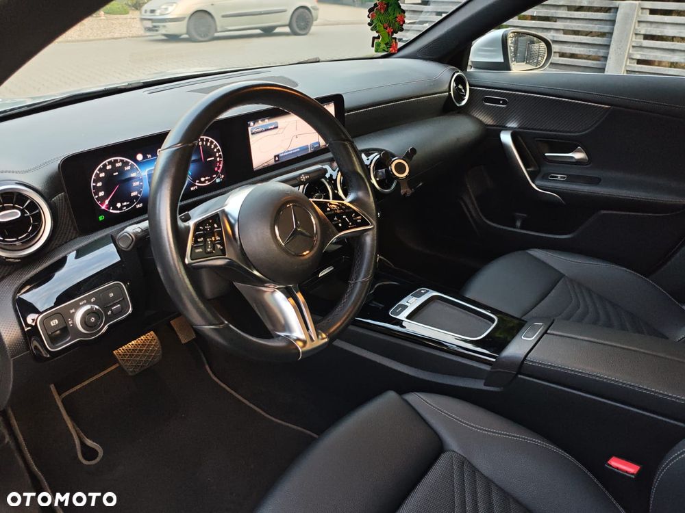 Mercedes-Benz CLA - 18