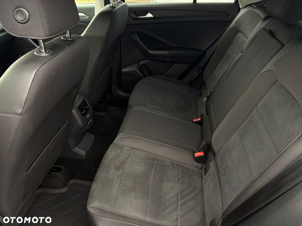 Volkswagen T-Roc 1.5 TSI Style DSG - 26