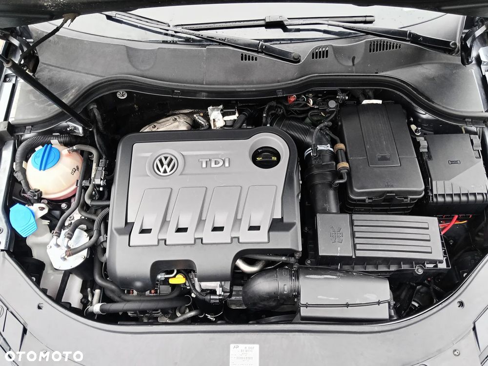 Volkswagen Passat 2.0 TDI Highline DSG - 18
