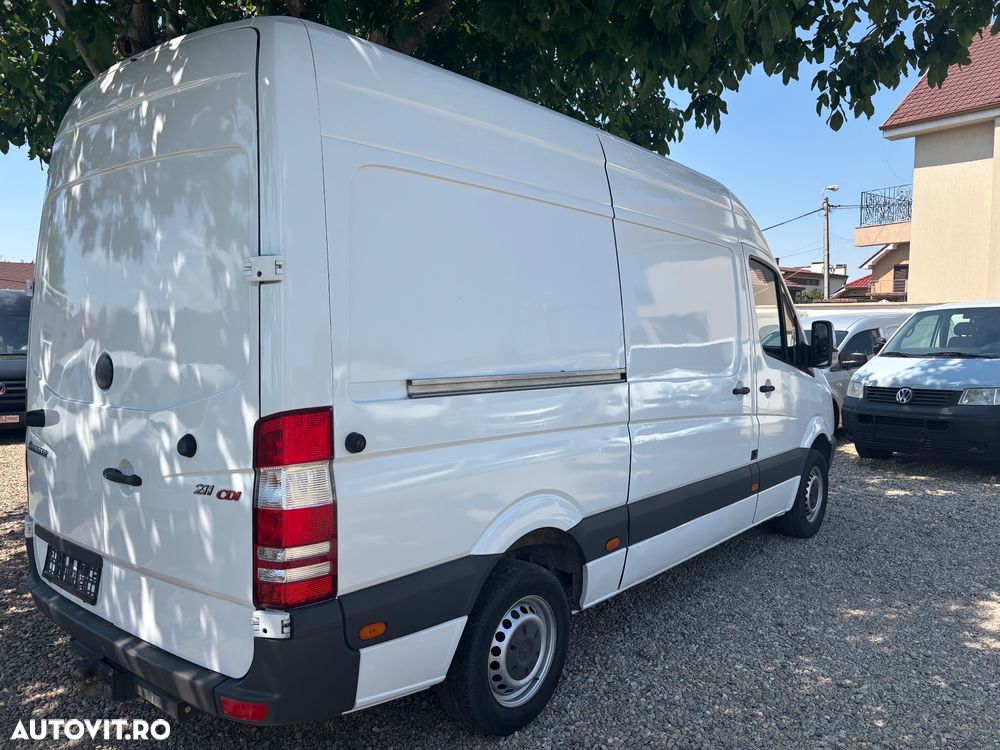 Mercedes-Benz Sprinter - 4