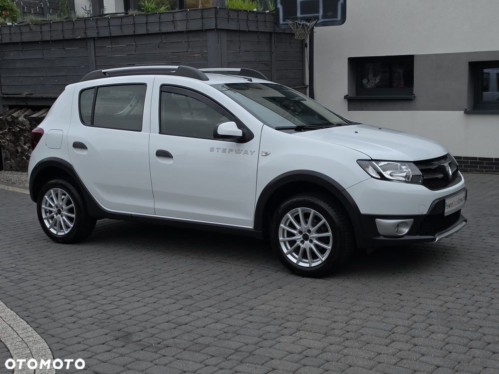 Dacia Sandero 0.9 TCe SL Celebration - 8