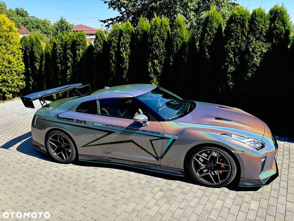 Nissan GT-R Prestige - 6