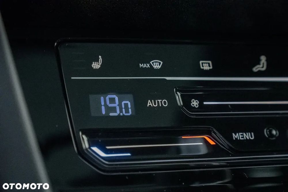 Volkswagen Arteon 2.0 TSI OPF 4Motion DSG R - 18