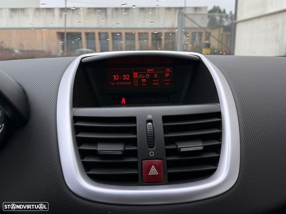 Peugeot 207 1.6 HDi Sport - 10