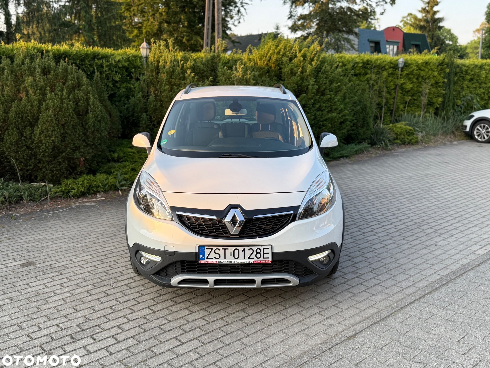 Renault Scenic Xmod 1.5 dCi Bose - 2