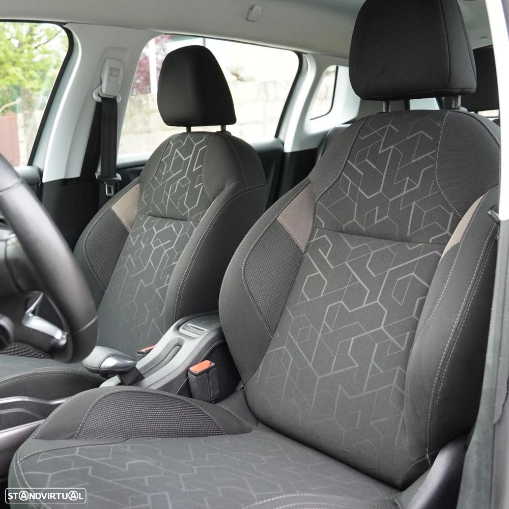 Peugeot 2008 1.4 HDi Active - 14
