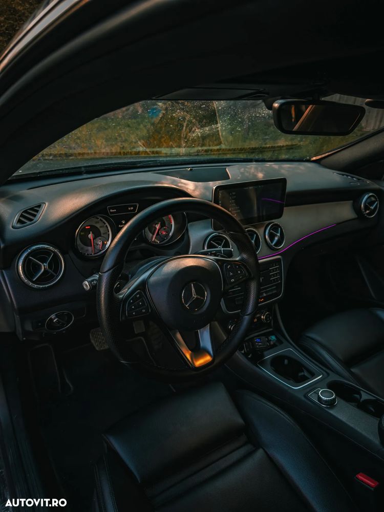 Mercedes-Benz CLA 250 - 5