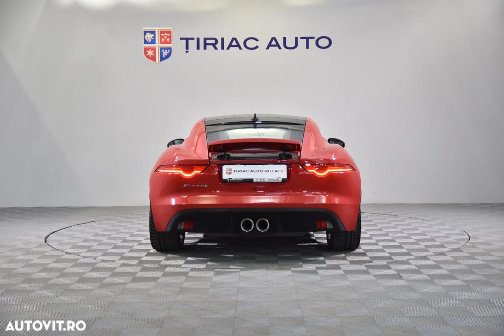 Jaguar F-Type - 4