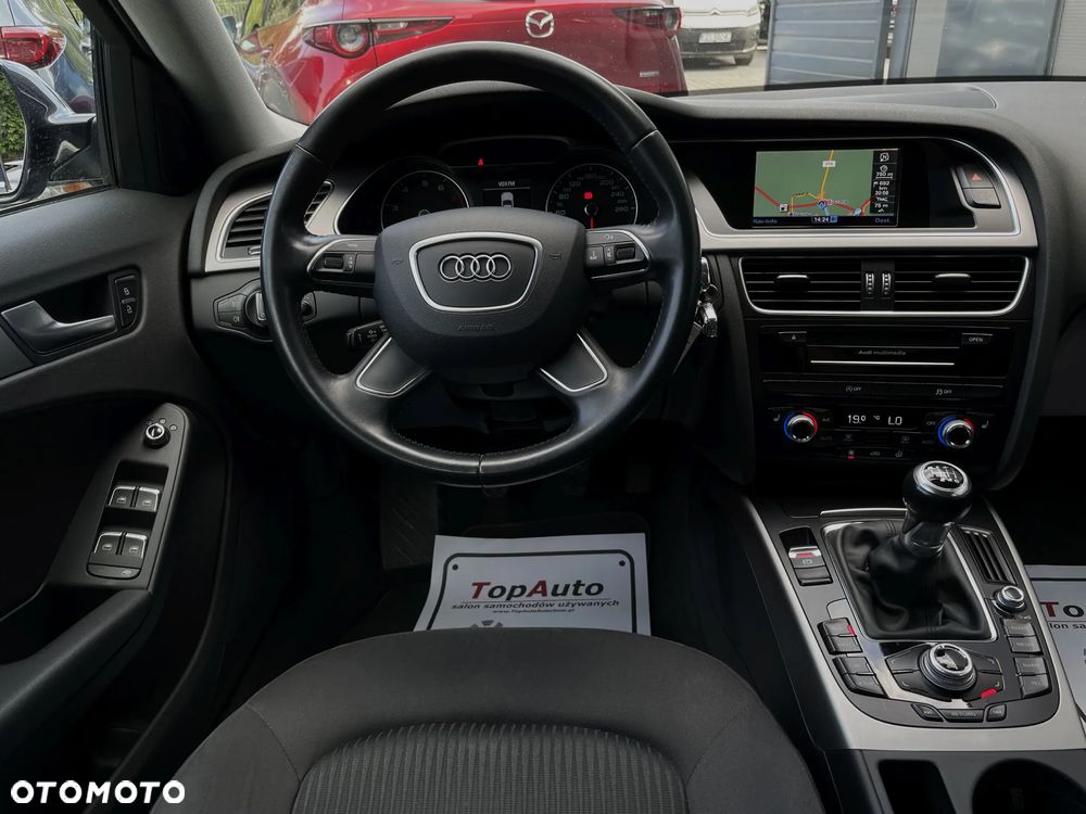 Audi A4 Avant 1.8 TFSI S line Sportpaket - 33