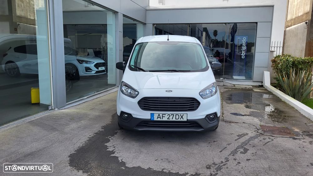 Ford Transit Courier - 13