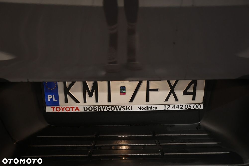 Toyota Hilux - 31