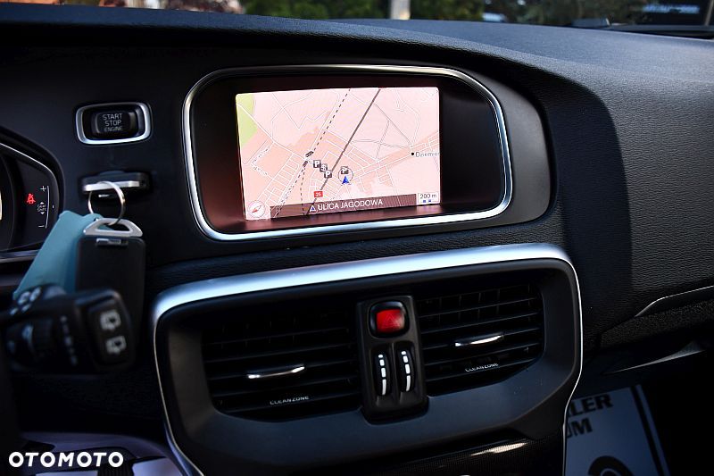 Volvo V40 T3 Momentum - 40