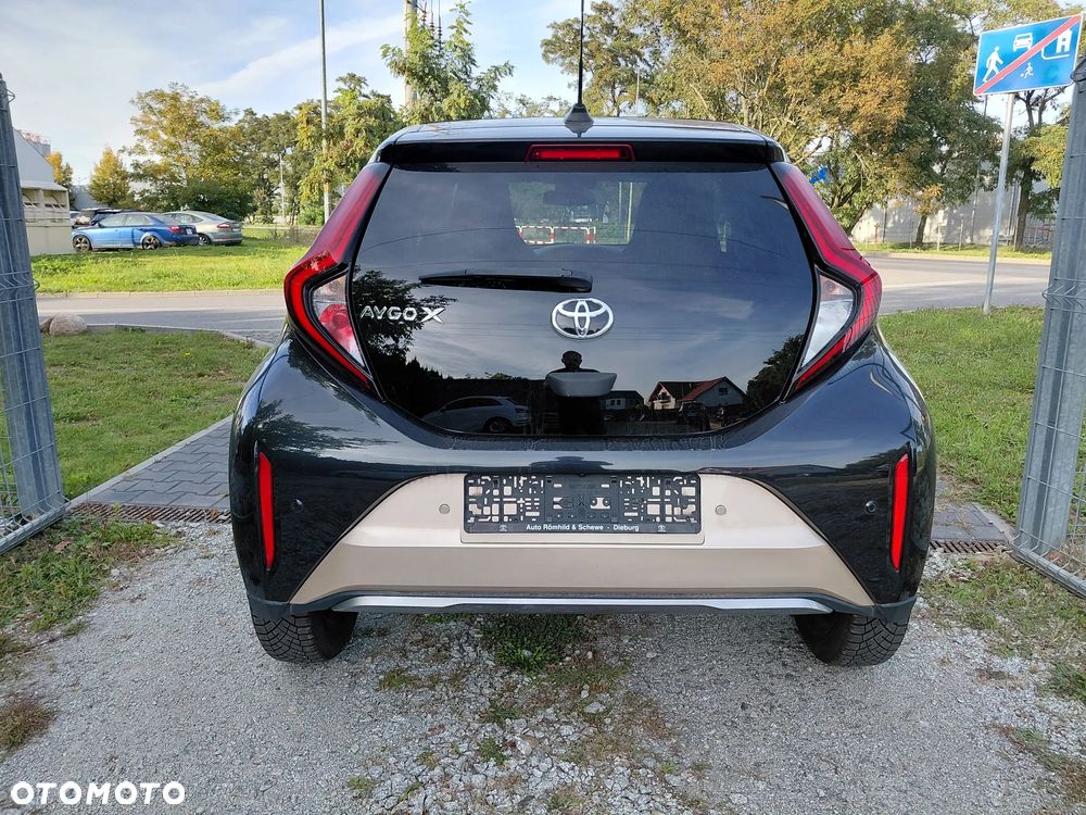 Toyota Aygo x-trend - 4