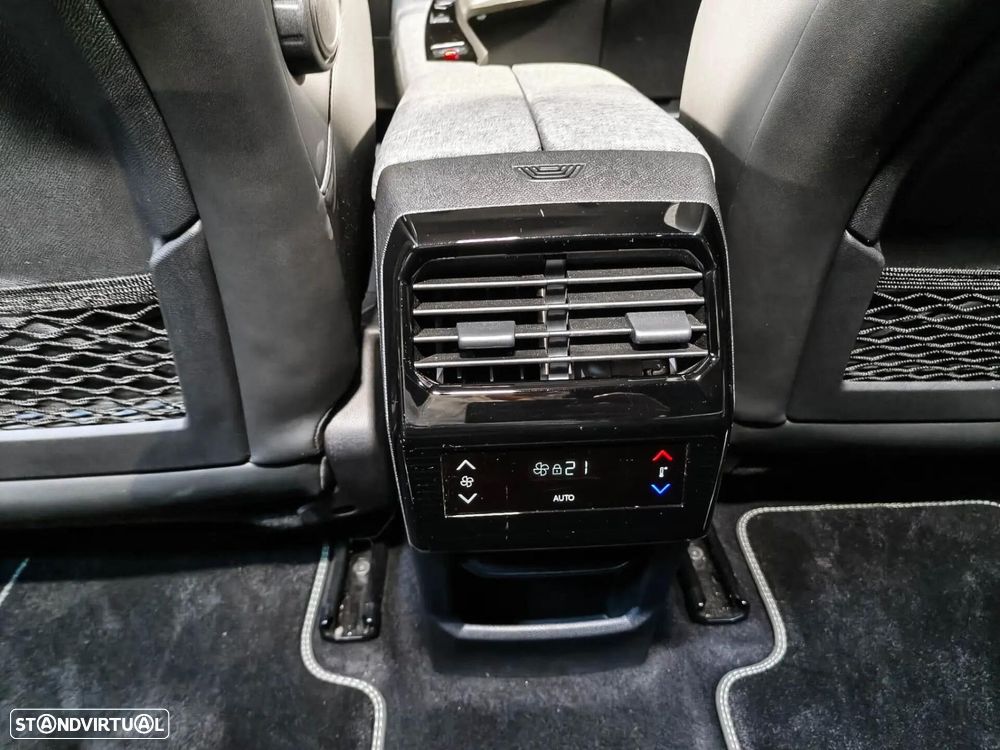 Peugeot E-5008 73 kWh GT - 40