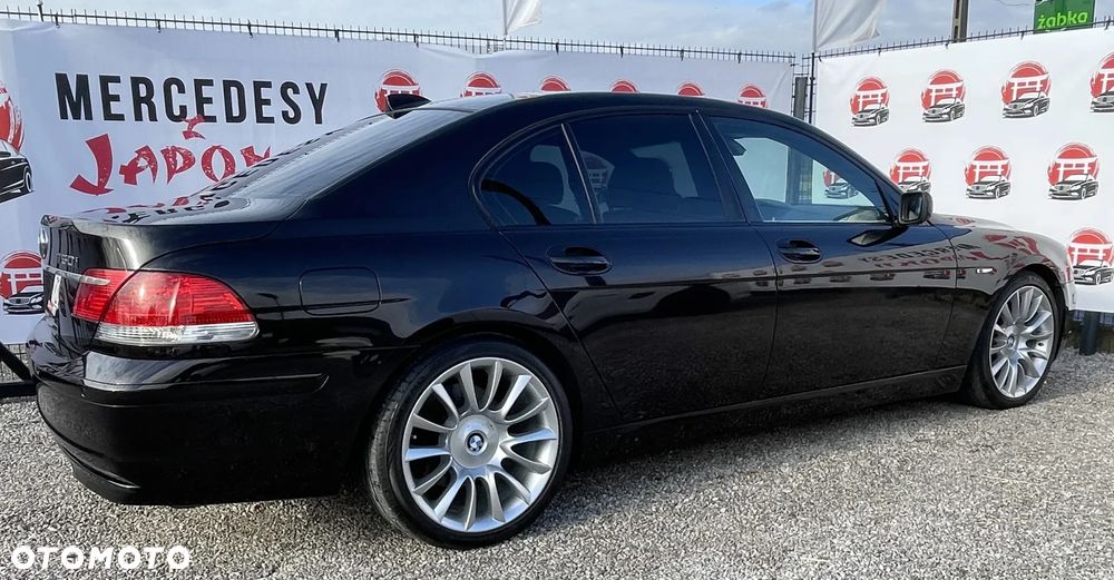 BMW Seria 7 750i - 9
