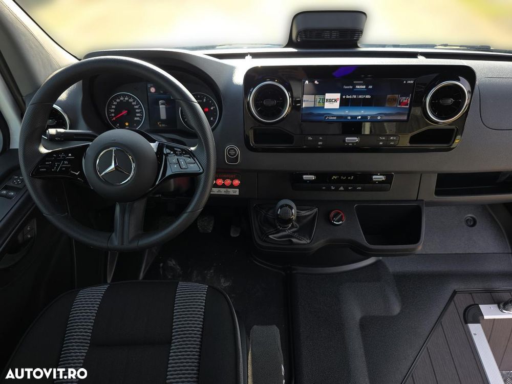 Mercedes-Benz Sprinter 517 - 20