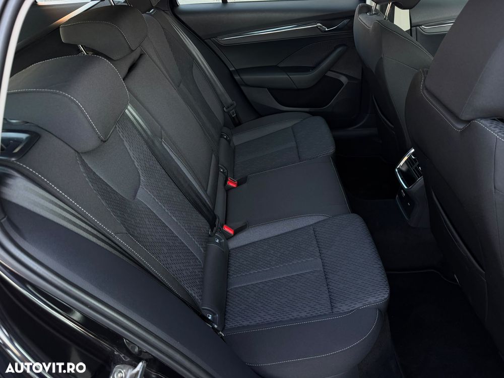 Skoda Octavia 2.0 TDI 4X4 DSG Style - 10