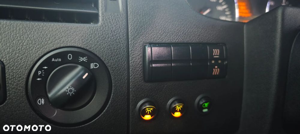 Mercedes-Benz Sprinter - 17